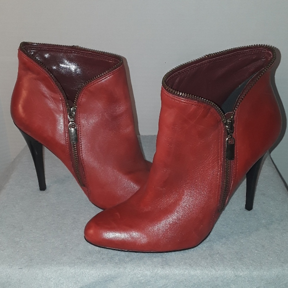 *PRICED TO MOVE* Carlos Santana Glow Booties